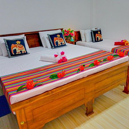 Gimhana Homestay Сигирия Екстериор снимка