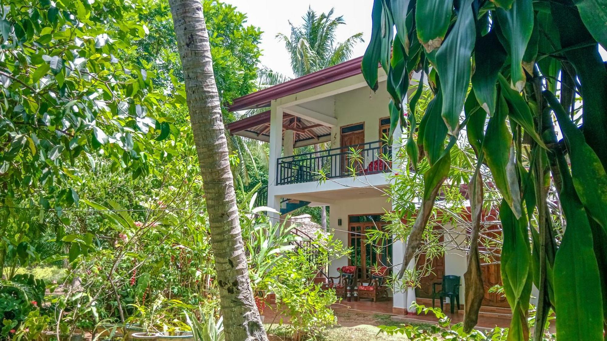 Gimhana Homestay Сигирия Екстериор снимка