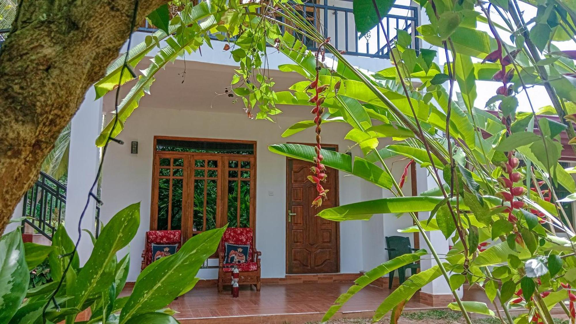Gimhana Homestay Сигирия Екстериор снимка