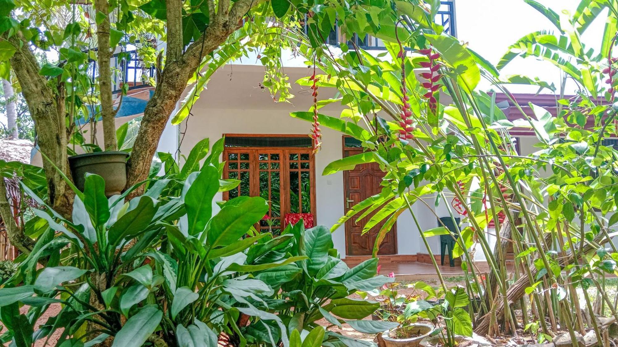 Gimhana Homestay Сигирия Екстериор снимка
