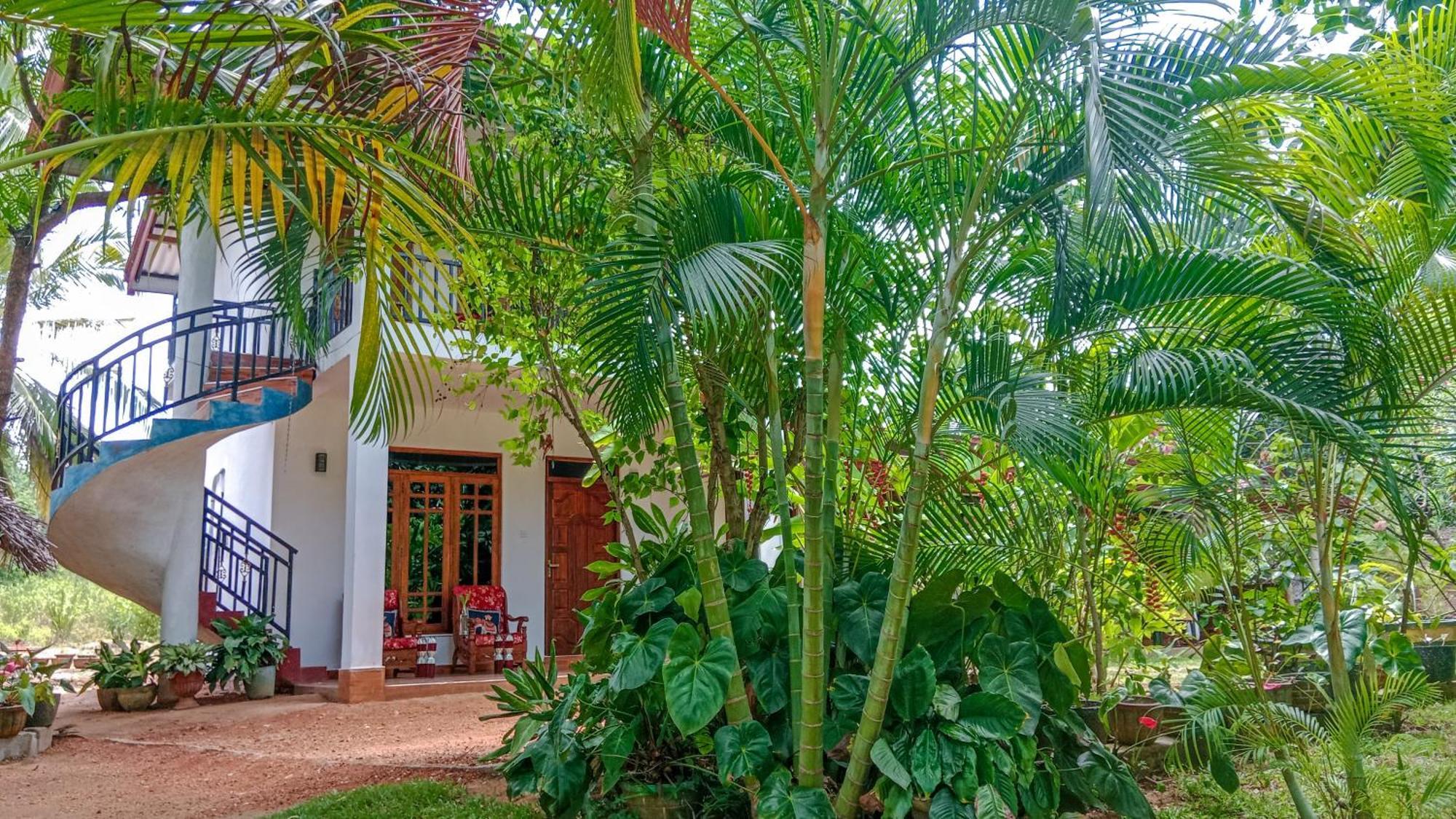 Gimhana Homestay Сигирия Екстериор снимка