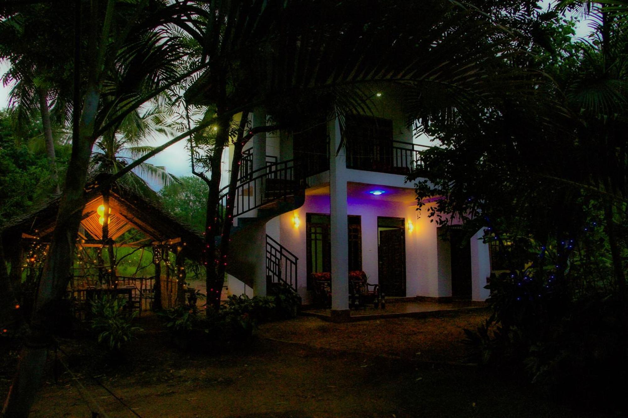 Gimhana Homestay Сигирия Екстериор снимка
