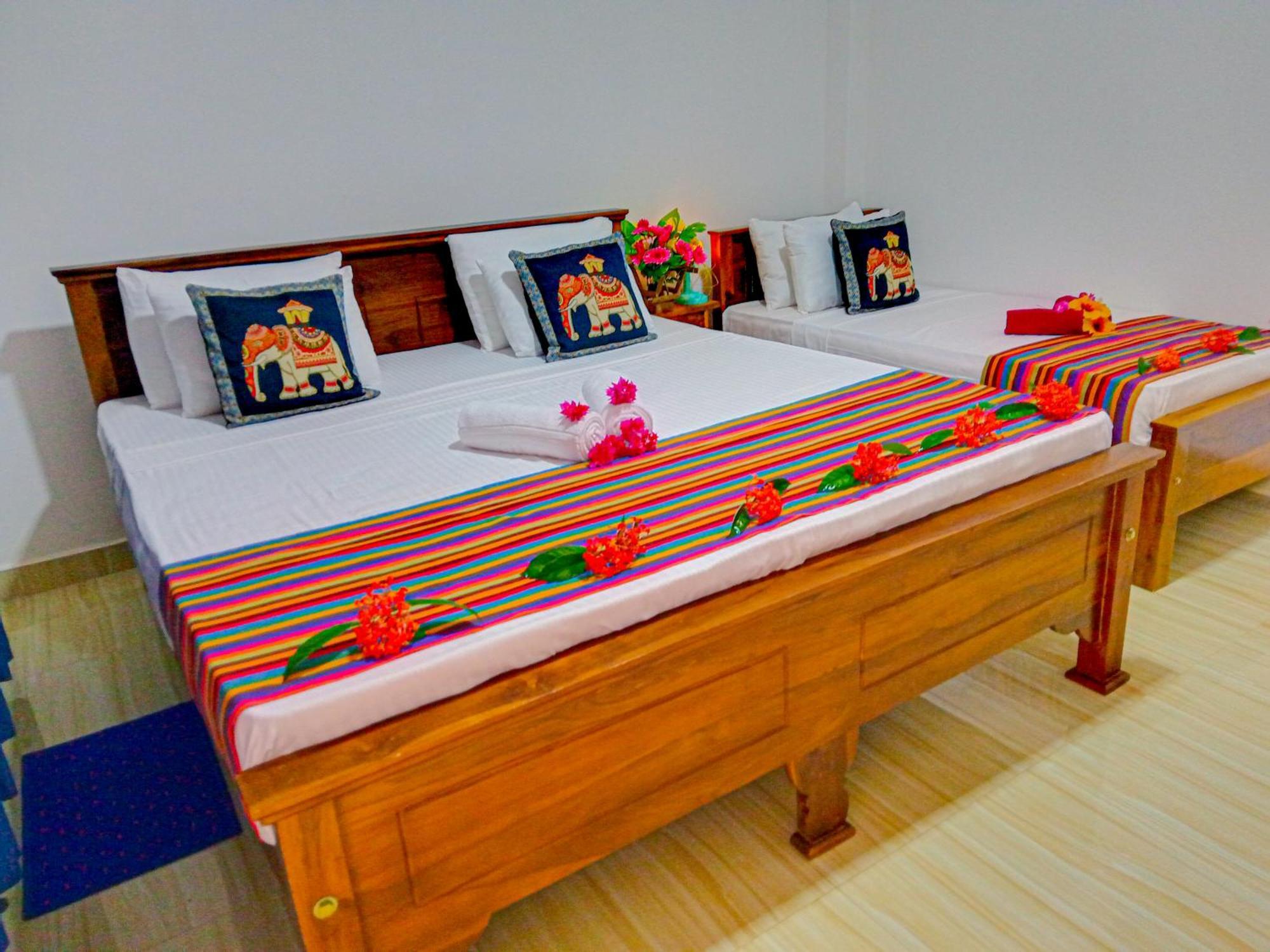 Gimhana Homestay Сигирия Екстериор снимка